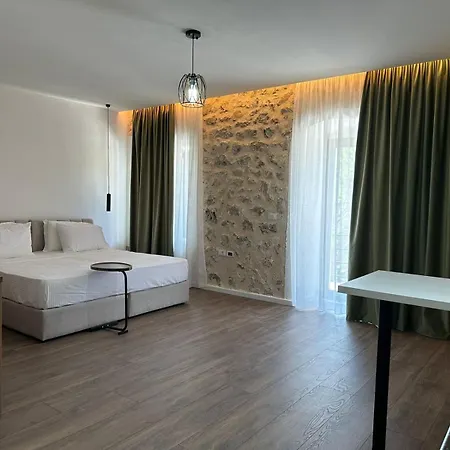 Mediteran Boutique *